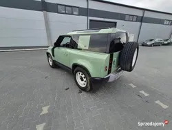 Używany 2022 Land Rover Defender SUV | 301 842 zł