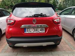 Czerwony Używany 2017 Renault Captur Intens SUV | 44 900 zł (Uczciwa cena)