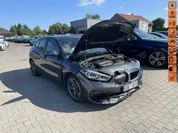 Grafitowy (metalik) Używany 2019 BMW 118 Hatchback | 46 900 zł