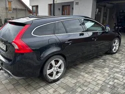 Czarny Używany 2012 Volvo V60 R-Design Kombi | 27 000 zł (Super Cena)