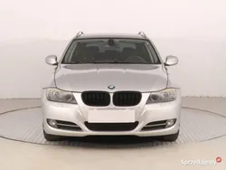 Srebrny Używany 2009 BMW 318 Kombi | 18 999 zł (Uczciwa cena)