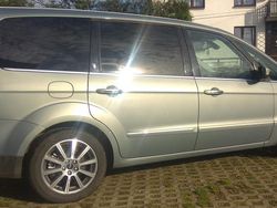 Srebrny (metalik) Używany 2008 Ford Galaxy Ghia Minivan | 19 900 zł
