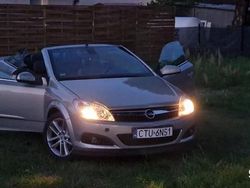 Złoty Używany 2007 Opel Astra | 10 800 zł (Uczciwa cena)