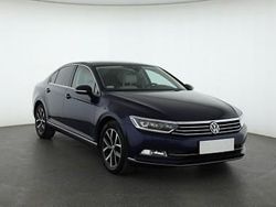 Niebieski Używany 2019 VW Passat Sedan/Limuzyna | 79 999 zł (Uczciwa cena)