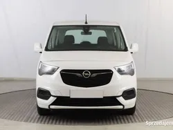 Biały Używany 2019 Opel Combo Minivan | 48 999 zł (Uczciwa cena)