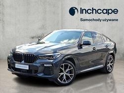 Szary arktyczny z brylantowym połyskiem metalizowany Używany 2021 BMW X6 Shadowline SUV | 274 900 zł (Uczciwa cena)