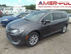 Brązowy Używany 2019 Chrysler Pacifica Touring SUV | 94 000 zł