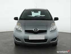 Srebrny Używany 2011 Toyota Yaris Hatchback | 13 999 zł (Dobra cena)