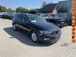 Czarny (metalik) Używany 2021 VW Passat Kombi | 39 900 zł