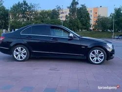 Czarny Używany 2007 Mercedes C220 Avantgarde Sedan/Limuzyna | 23 000 zł (Uczciwa cena)