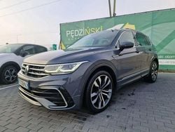 Szary Używany 2021 VW Tiguan R-line SUV | 105 000 zł (Uczciwa cena)