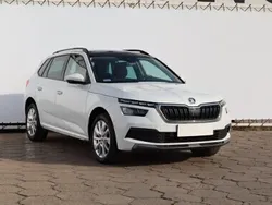 Biały Używany 2019 Skoda Kamiq SUV | 74 999 zł (Uczciwa cena)