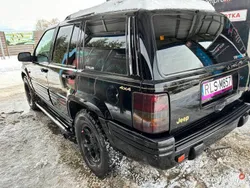 Czarny Używany 1996 Jeep Grand Cherokee SUV | 33 000 zł