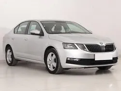 Srebrny Używany 2019 Skoda Octavia Hatchback | 43 999 zł (Dobra cena)
