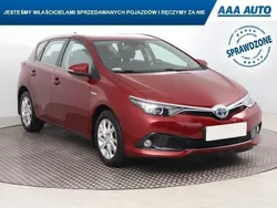 Czerwony Używany 2017 Toyota Auris | 62 999 zł (Uczciwa cena)