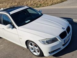 Biały Używany 2010 BMW 318 Kombi | 14 999 zł