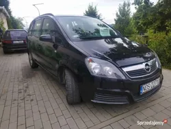 Czarny Używany 2006 Opel Zafira Minivan | 10 900 zł (Uczciwa cena)