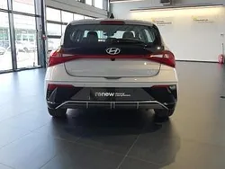Biały Używany 2023 Hyundai i20 Hatchback | 69 900 zł (Dość drogi)