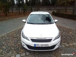 Biały Używany 2016 Peugeot 308 Hatchback | 37 500 zł (Uczciwa cena)