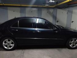 Czarny Używany 2000 Mercedes S320 Sedan/Limuzyna | 9900 zł
