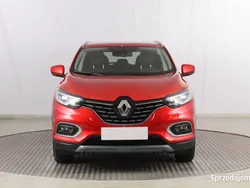 Czerwony Używany 2021 Renault Kadjar SUV | 72 999 zł (Uczciwa cena)
