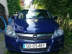 Niebieski Używany 2011 Opel Astra Kombi | 13 000 zł (Dobra cena)