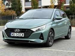 Zielony jasny (metalik) Używany 2021 Hyundai i20 Hatchback | 59 800 zł (Dość drogi)