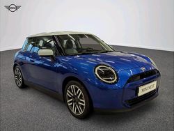 Blazing blue metalizowany Używany 2023 Mini Cooper Hatchback | 121 900 zł (Uczciwa cena)