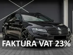 Czarny (metalik) Używany 2022 Skoda Superb Kombi | 122 000 zł (Dość drogi)