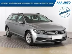 Srebrny Używany 2020 VW Passat | 64 999 zł (Dobra cena)