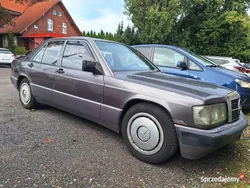 Używany 1992 Mercedes E250 | 8900 zł