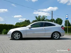 Srebrny (metalik) Używany 2001 Mercedes C180 Coupe | 11 700 zł