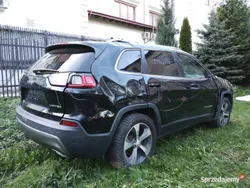 Czarny Używany 2019 Jeep Cherokee Limited SUV | 27 000 zł