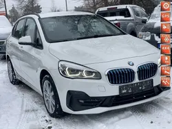 Biały (metalik, perła) Używany 2018 BMW 225 Minivan | 117 300 zł