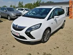 Biały Używany 2013 Opel Zafira Minivan | 28 900 zł (Uczciwa cena)