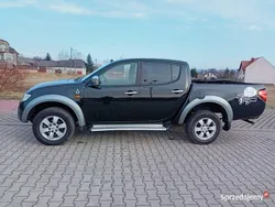 Czarny Używany 2009 Mitsubishi L200 Pickup | 43 800 zł (Dość drogi)
