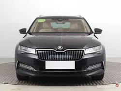 Czarny Używany 2021 Skoda Superb Kombi | 103 999 zł (Uczciwa cena)