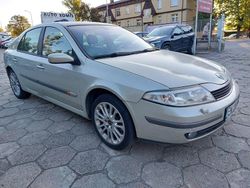 Biały Używany 2003 Renault Laguna II Sedan/Limuzyna | 2900 zł (Dość drogi)