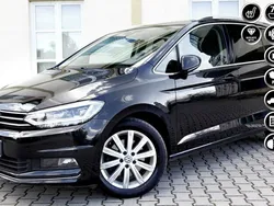 Czarny Używany 2018 VW Touran Highline Minivan | 65 999 zł (Uczciwa cena)