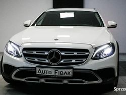 Biały Używany 2019 Mercedes E220 All-Terrain Kombi | 141 500 zł