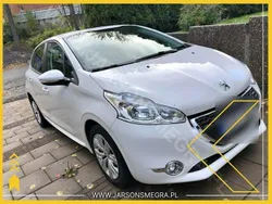 Biały Używany 2012 Peugeot 208 Hatchback | 13 100 zł (Uczciwa cena)