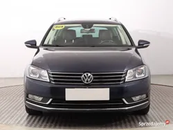 Niebieski Używany 2014 VW Passat Kombi | 39 999 zł (Dobra cena)