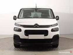 Biały Używany 2019 Citroën Berlingo PureTech Minivan | 43 999 zł