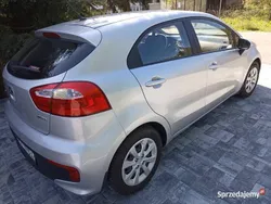 Srebrny Używany 2015 Kia Rio 2 Hatchback | 27 700 zł (Dobra cena)