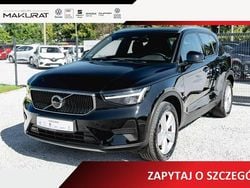 Czarny Używany 2022 Volvo XC40 Core SUV | 132 850 zł (Uczciwa cena)