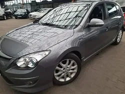 Szary Używany 2011 Hyundai i30 Hatchback | 16 800 zł (Dość drogi)