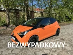 Pomarańczowy Używany 2019 Toyota Aygo X-cite Hatchback | 35 000 zł (Uczciwa cena)