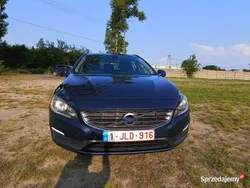 Niebieski Używany 2014 Volvo V60 Kombi | 34 800 zł (Uczciwa cena)