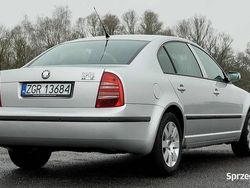 Srebrny Używany 2003 Skoda Superb Sedan/Limuzyna | 9900 zł