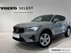 Szary Używany 2024 Volvo XC40 SUV | 154 900 zł (Uczciwa cena)